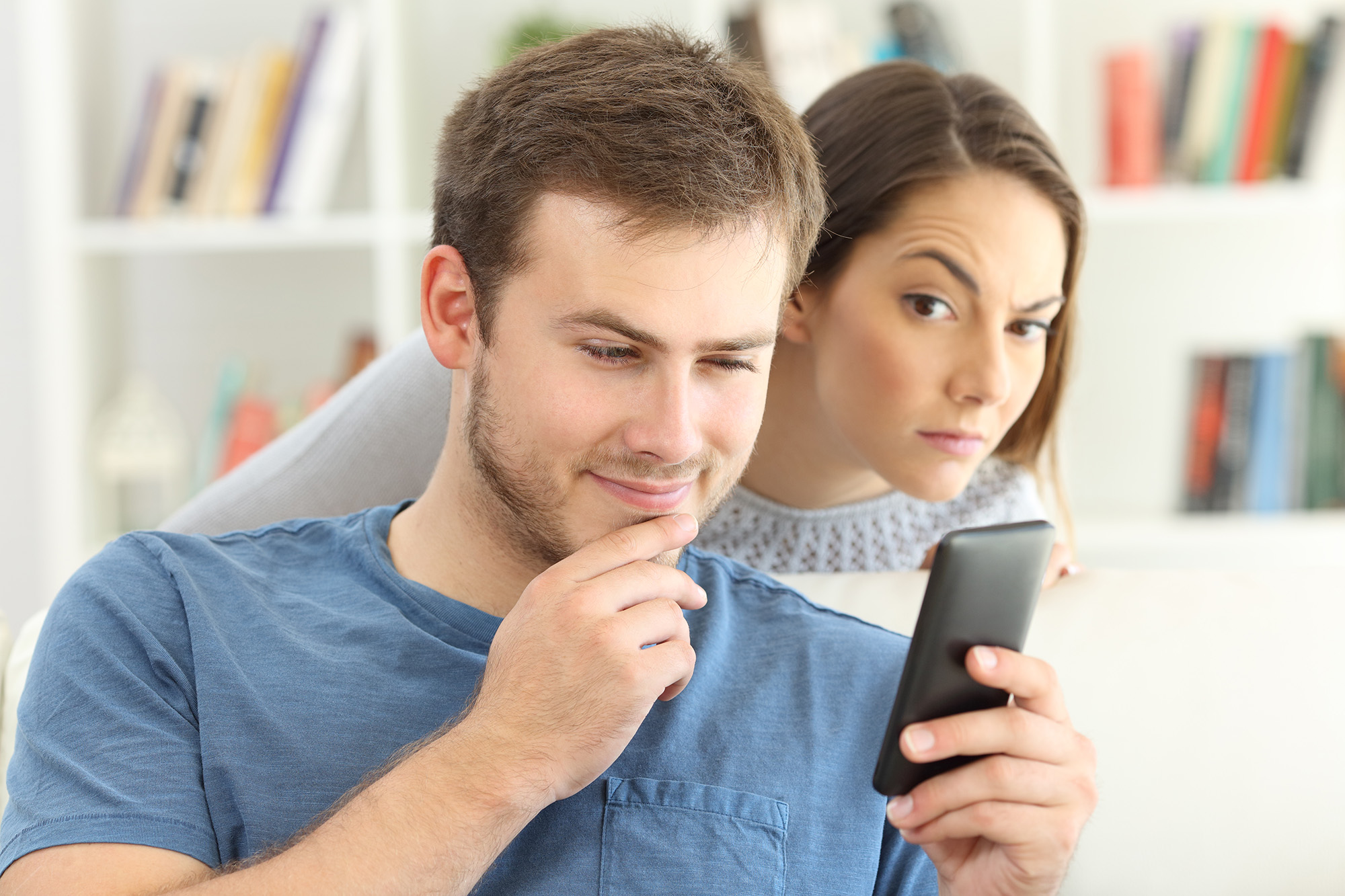 Imagen de cabecera de Las 7 apps para infieles imprescindibles con las que tener aventuras apasionadas